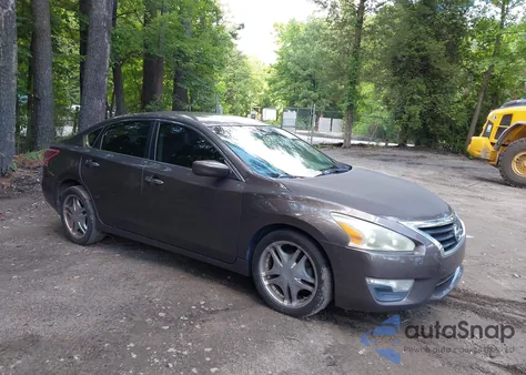 2013 Nissan Altima 2.5 S from USA, damaged, VIN 1N4AL3AP3DC142720